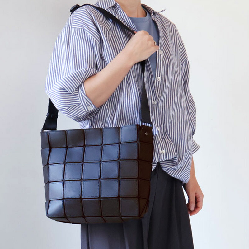 TRION（トライオン） ショルダーバック 本革 B5 軽量 ナイロン
