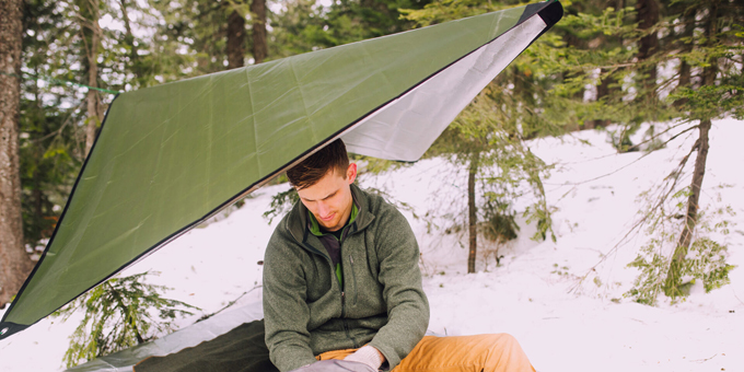 Arcturus All Weather Outdoor Survival Blanket アークトゥルス ハトメ付き 収納ケース付き オールウェザー  アウトドア サバイバル ブランケット 150cm x 210cm :ARK0042170:アーカムYahoo!店 - 通販 - Yahoo!ショッピング