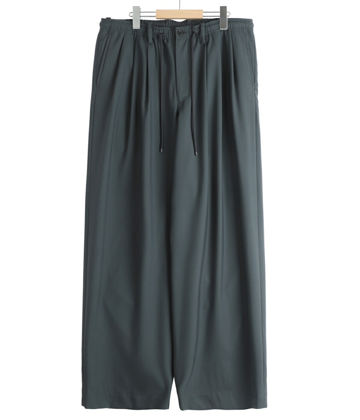 MARKAWARE / マーカウェア ： TRIPLE PLEATED EASY TROUSERS / 全3色 ： A26B04PT02Cの画像