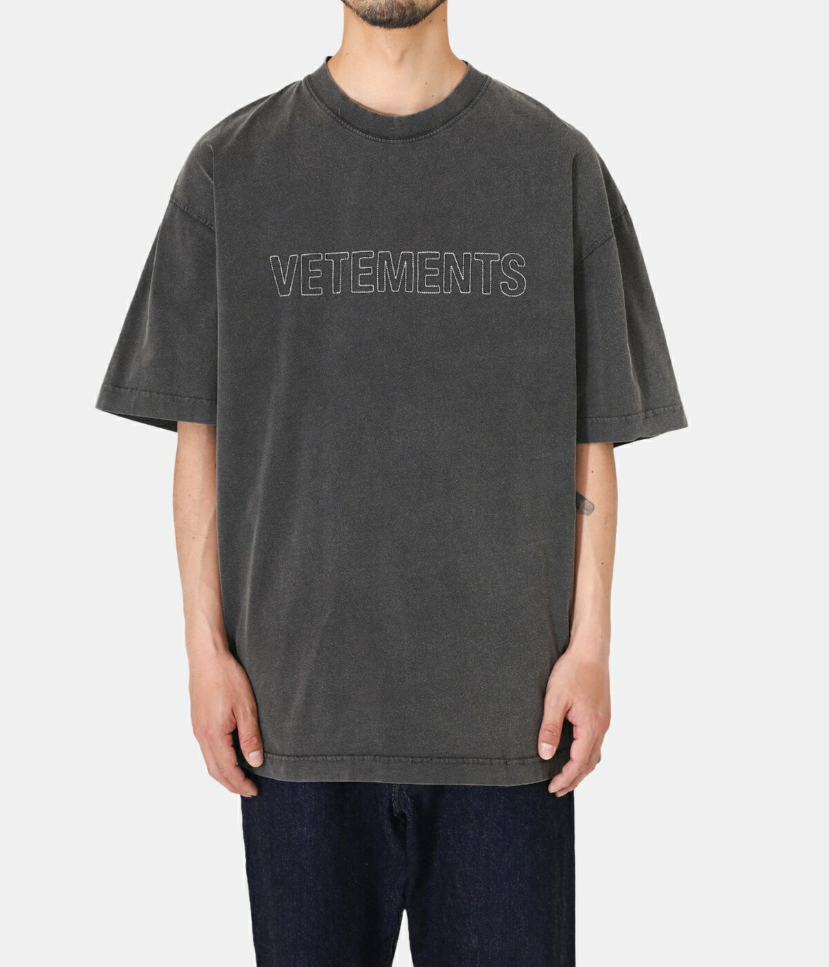 VETEMENTS 【40%OFF】VETEMENTS / ヴェトモン ： LOGO OUTLINE T