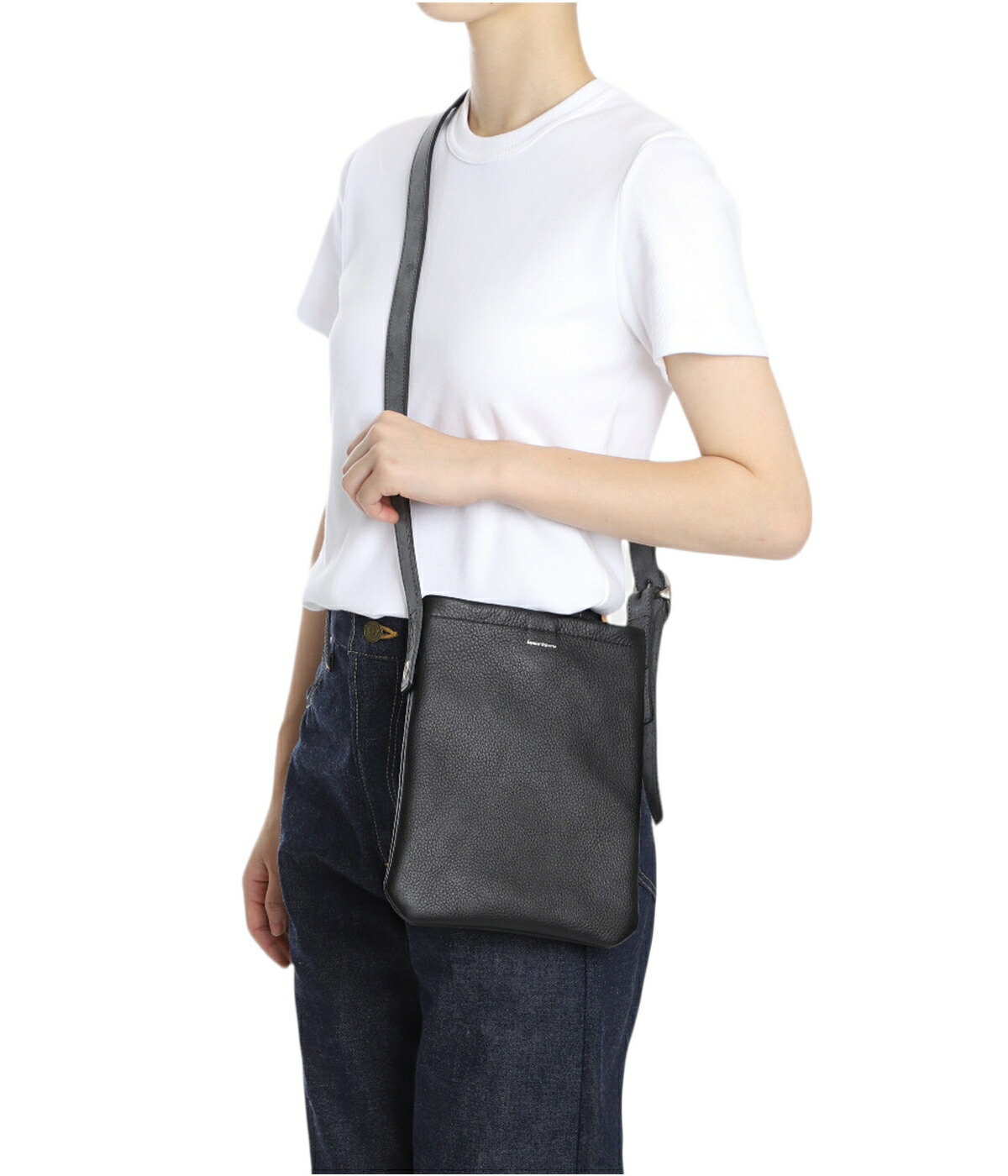 エンダースキーマホワイト ベージュ ハンドバッグ 本革 Hender Scheme（エンダースキーマ）の「assemble D handle bag