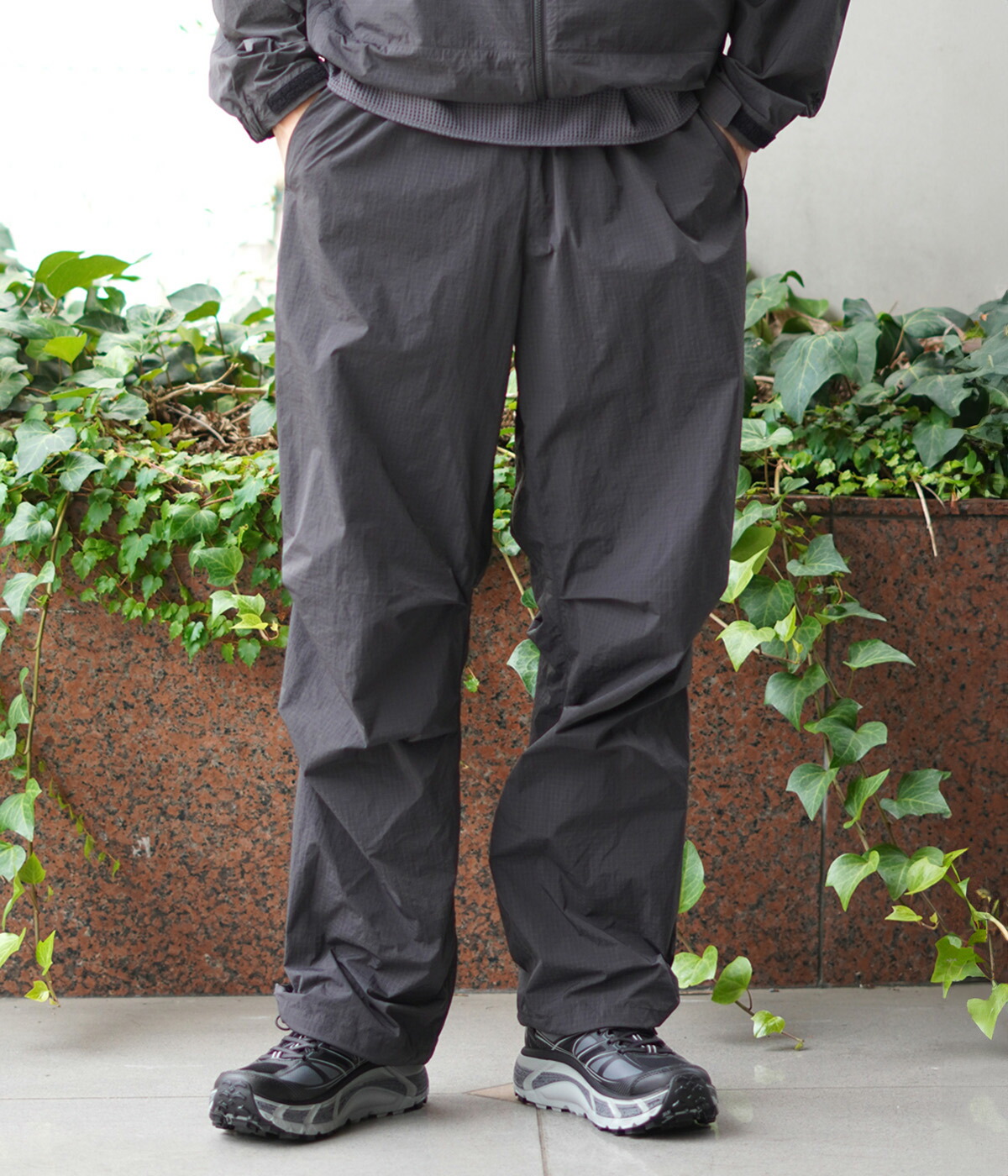 GOLDWIN（ゴールドウイン） ： 別注 Dope Dyed Rip-stop Wide Pants