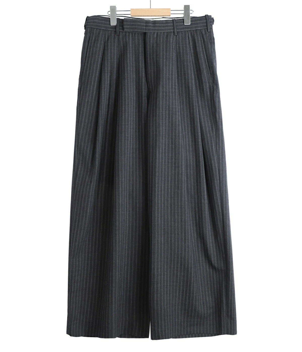 marka（マーカ） ： TWO TUCK BAGGY TROUSERS -2/72 WOOL TROPICAL
