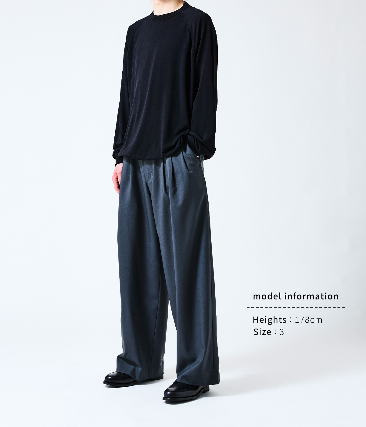 markaware（マーカウェア） ： TRIPLE PLEATED WIDE TROUSERS -ORGANIC