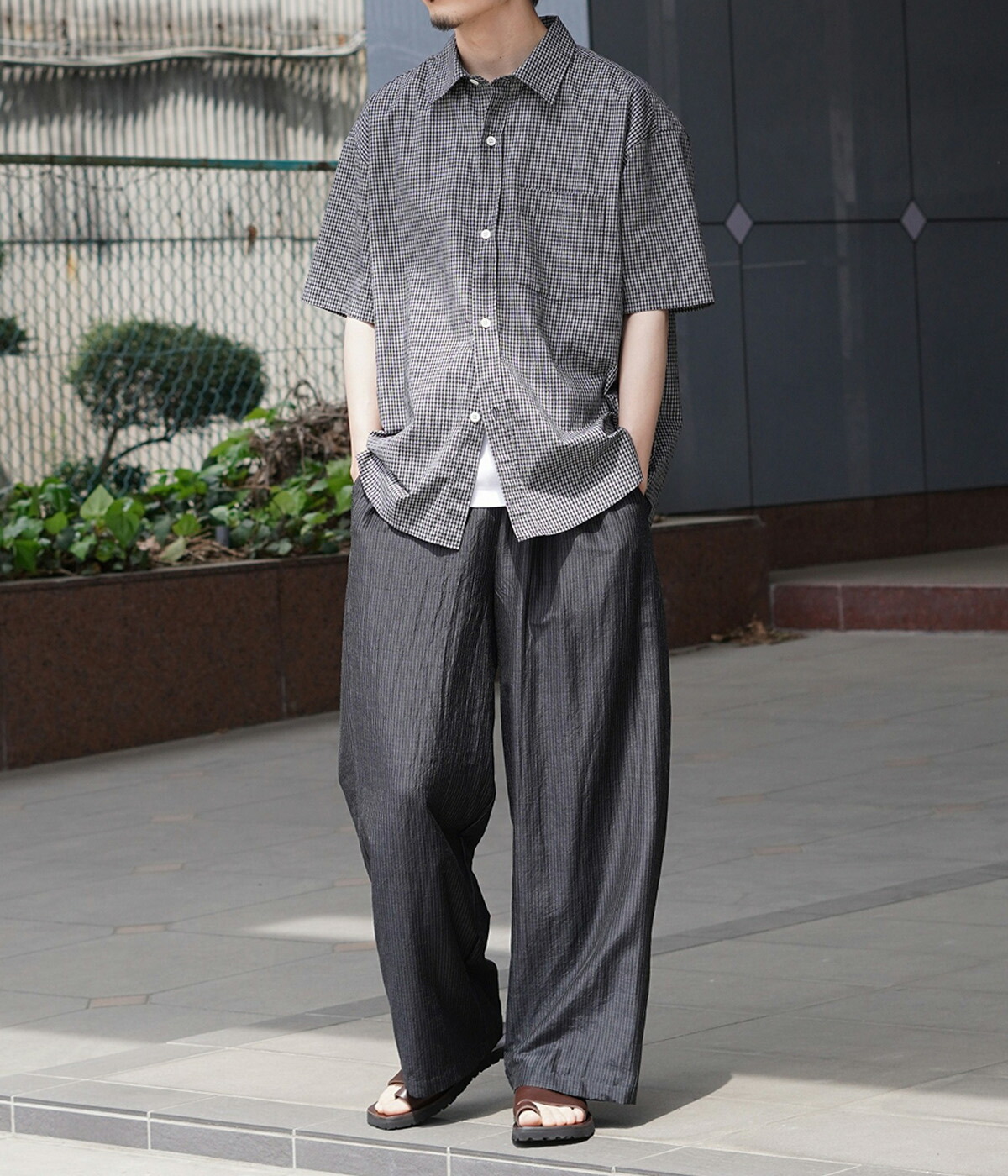 marka（マーカ） ： WIDE CYLINDER FIT EASY PANTS -WOOL SILK FEATHER