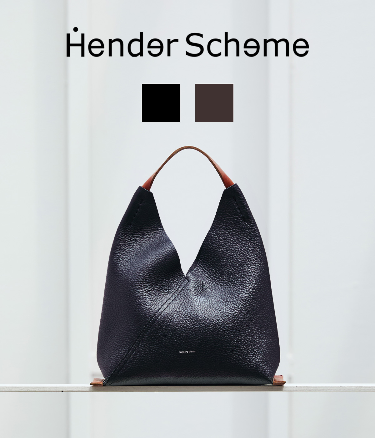 Hender Scheme（エンダースキーマ） ： triangle bag ： 全2色 wt-rb