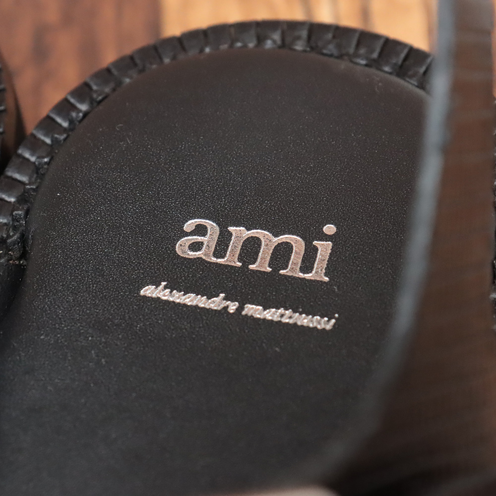 38 AMI PARIS アミパリス　グルカサンダル ◇AMI PARIS◇ 人気のブラック レザー グルカ サンダル アミパリ