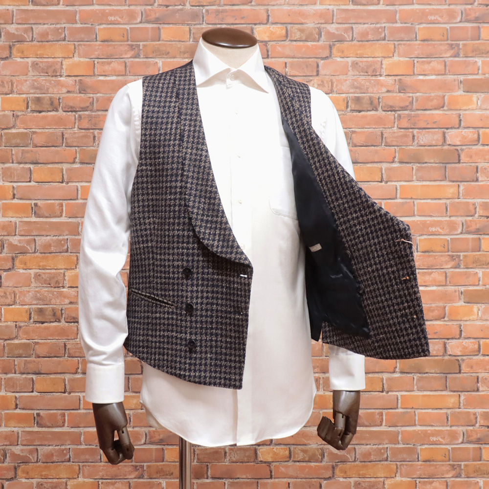 ◎【新品同様】1piu1uguale3　ジレベスト　ダブル　ショールカラー　切替 秋冬 PAOLONI ダブルベスト ウール混ツイード ショールカラー千鳥格子