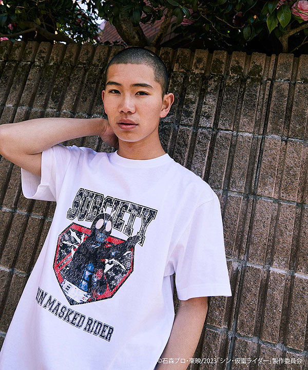 シン・仮面ライダー×SUBCIETY サブサエティ Tシャツ SUBCIETY SHIN MASKED RIDER TEE メンズ コラボ