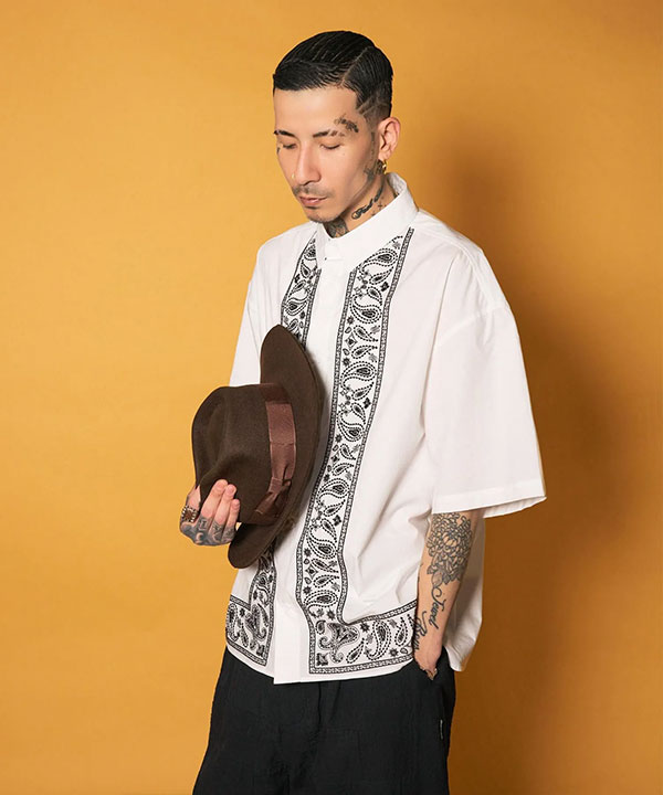 Subciety（サブサエティ） シャツ SUBCIETY Embroidery bandanna shirt