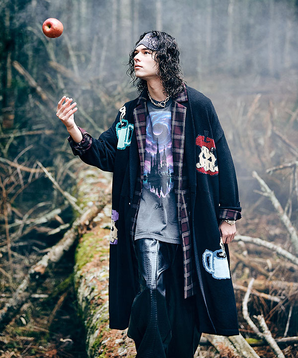 2025 秋 先行予約 7月下旬〜8月上旬入荷予定 glamb グラム Villain's Castle T-shirt Tシャツ 送料無料 キャンセル不可 atftps glamb（グラム） 2025 秋 先行予約 7月下旬〜8月上旬入荷予定 Tシャツ