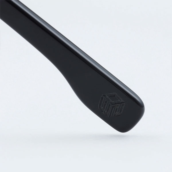 OWN オウン #03 BLACK×CLEAR/SMOKY BLUE サングラス オウン サングラス