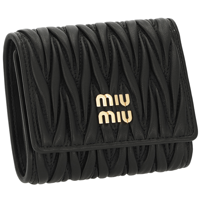 【値下げ中！】miu miu ミュウミュウ　キルティングダイヤ三つ折り財布 miu miu（ミュウミュウ） 【並行輸入品】 財布 三つ折り スモール