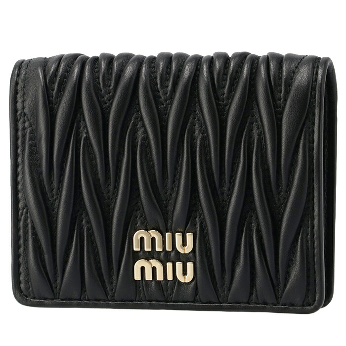 現行23SS/極美品✨MIUMIU 折り財布　マテラッセ　キルティング　RFID 現行23SS/極美品✨MIUMIU 折り財布 マテラッセ キルティング