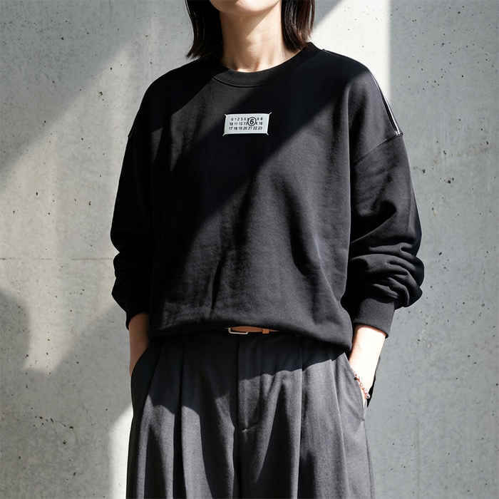 大人もOK！ MM6 Maison Margiela ,ナンバーロゴ スウェット MM6 【並行輸入品】 メゾン マルジェラ MAISON MARGIELA 大人もOK