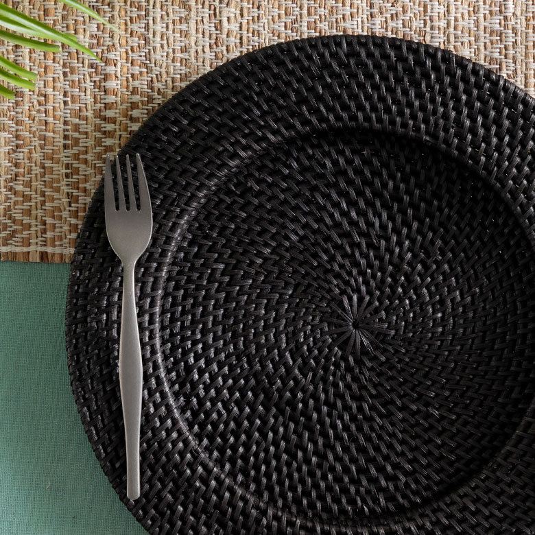 ラタンのプレート