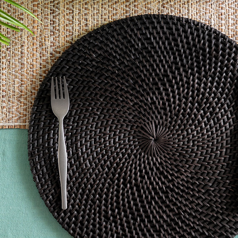 ラタンのランチョンマット