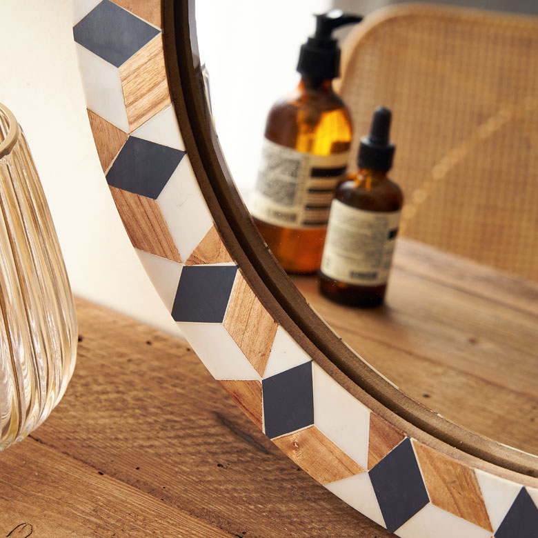 ハンドメイドのモロッカン柄。レジンと木製の異素材