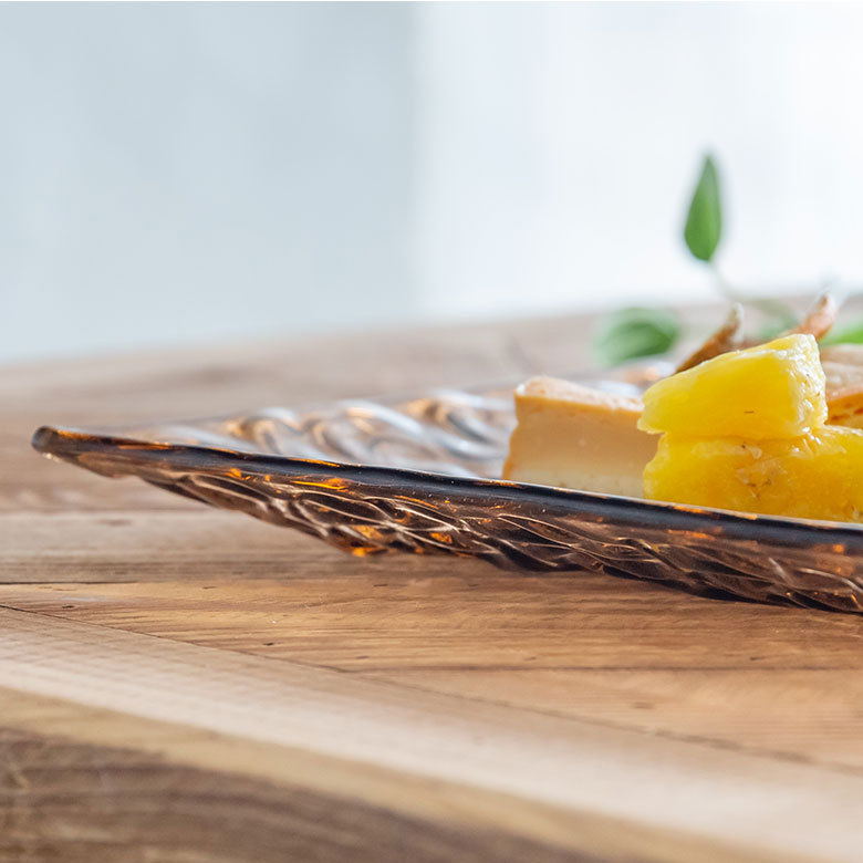 プルメリア柄 ガラスプレート アンバー Lサイズ 21×21cm 62121