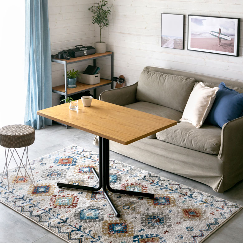 カフェテーブル