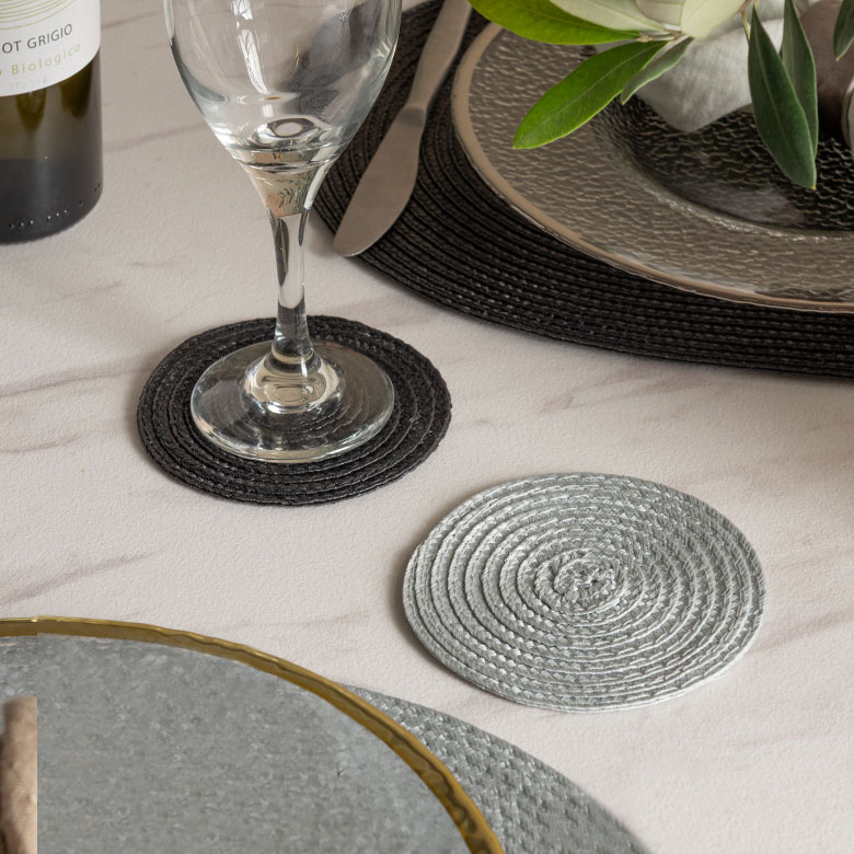 編み目が美しいコースター