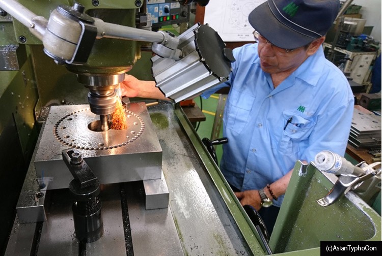 的場電機製作所 足裏マッサージ器 電動 強力 プチローラー 日本