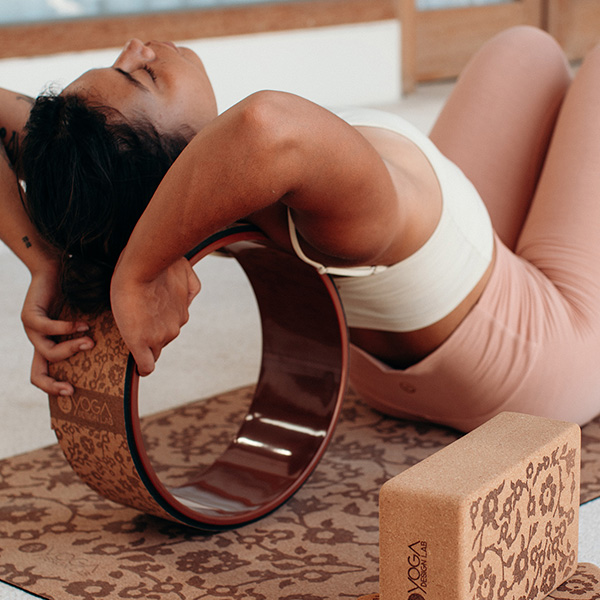 Yoga Design Lab ヨガホイール マンダラ ヨガデザインラボ ヨガ