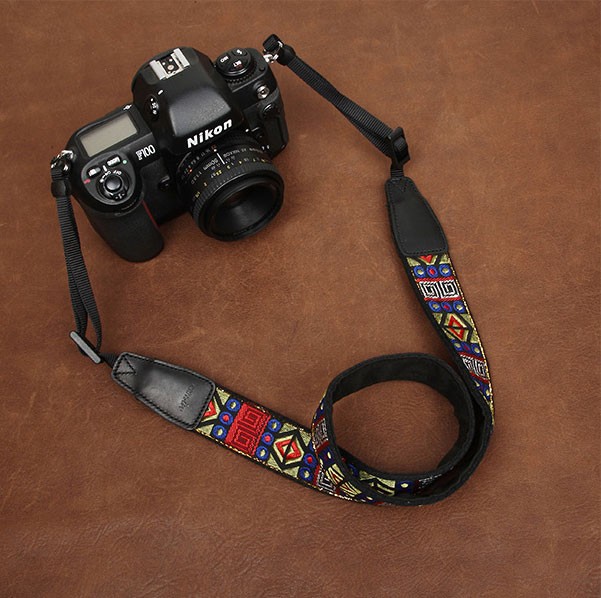 Nikon F100 一眼レフカメラ ストラップ付き カメラストラップ ネックストラップ 一眼レフ ミラーレス一眼レフ用
