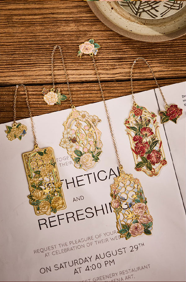 メール便発送OK】ゴールド の キラキラ揺れる 目印付き 可愛いしおり