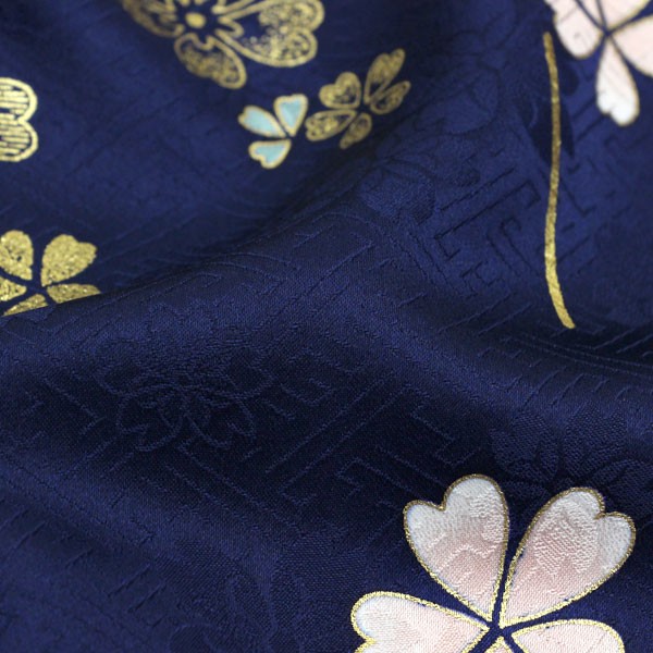 着物 振袖 型染め京友禅 金駒刺繍金彩加工 桜紗彩型地紋綸子地 未