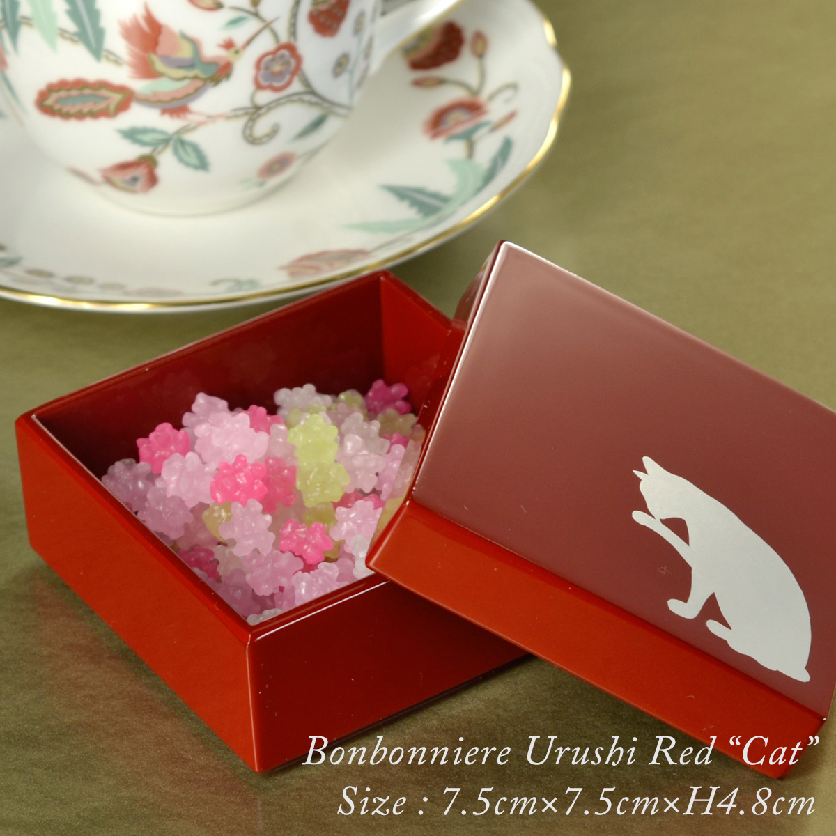 猫 蒔絵 角ボンボニエール 朱漆塗り atakaya