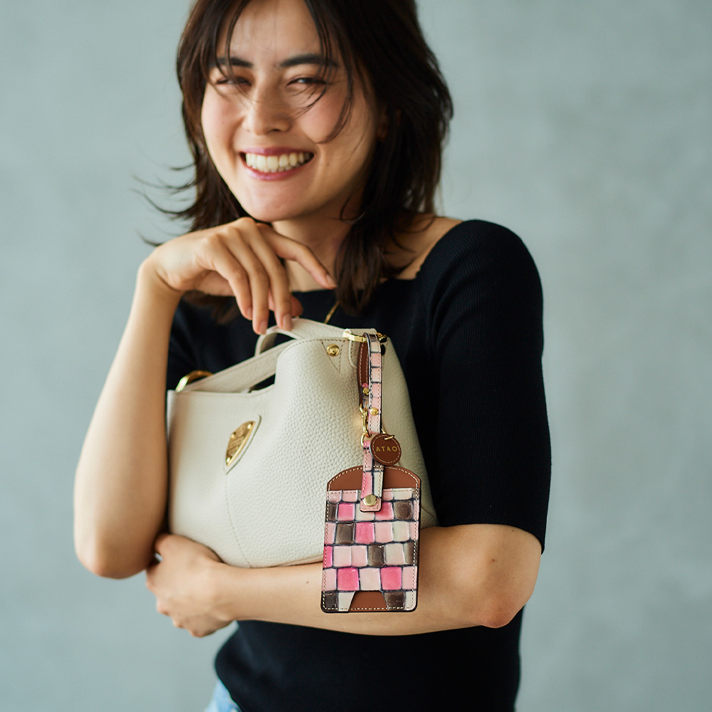 ATAO公式 PICO・ヴィトロ パスケース エナメルレザー イタリアンレザー ICケース 軽量 定期入れ 薄型 カード入れ 通勤 通学 ギフト クリスマス プレゼント | ATAO | 13