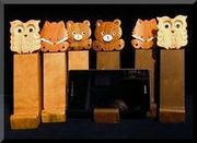 木彫りのキャラクター