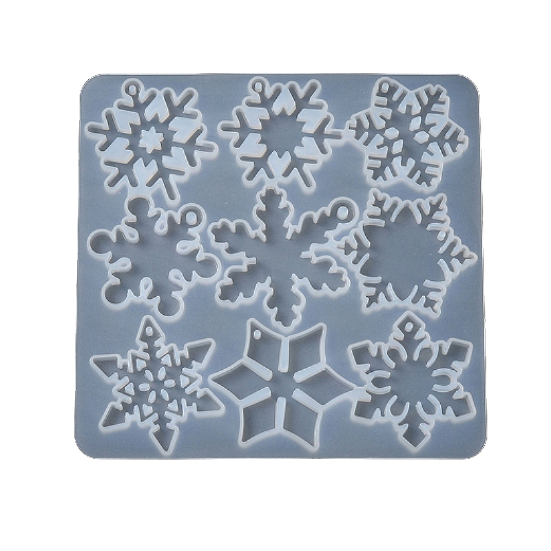 シマエナガ❁⃘*.゜レジンピルケース 雪の結晶 ハンドメイド レジン ピルケース 小物ケース シマエナガ 星 月