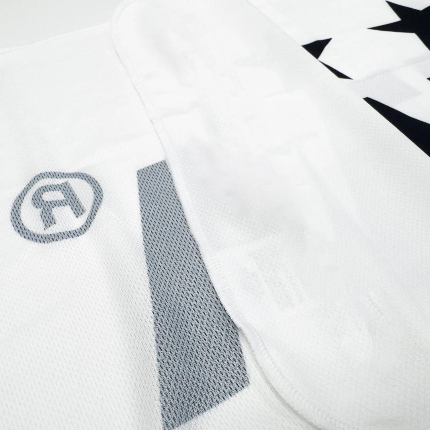 ATHLETA（アスレタ） 公式 冷感ポンチョ NEW 新作 2026 フットサル