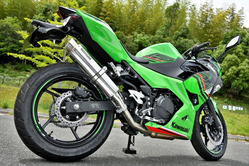 BEAMS G433-54-P3J NINJA250 8BK-EX250Y/2BK-EX250P スリップオン R
