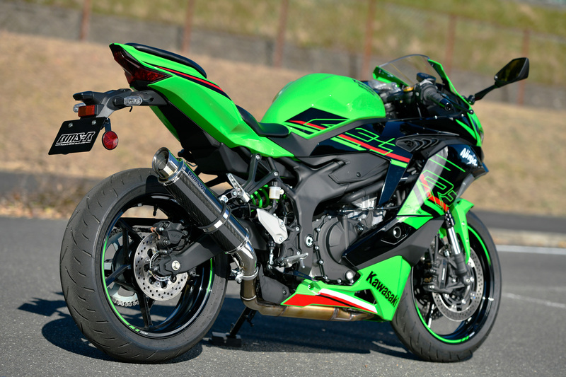 BEAMS G436-54-P2J ZX25R SE 8BK-ZX250H スリップオン R-EVO2 カーボン 