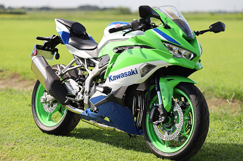 SP TADAO SP忠男マフラー 23~Ninja ZX-4R SE/RR (8BL-ZX400P
