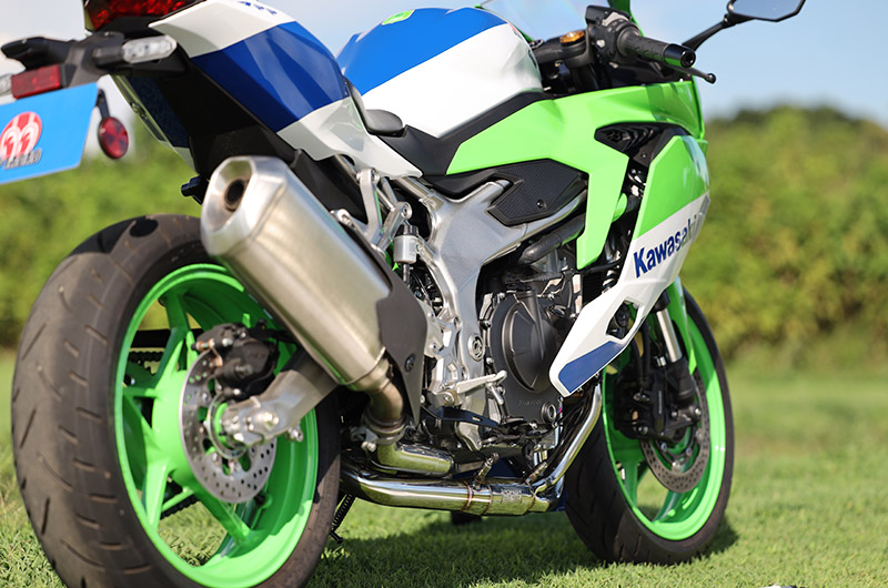 SP TADAO SP忠男マフラー 23~Ninja ZX-4R SE/RR (8BL-ZX400P