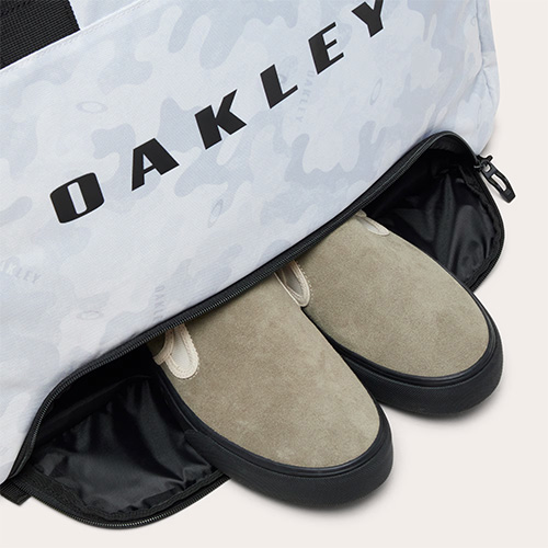 【新品未使用】OAKLEY オークリー ボストンバッグ　ゴルフ OAKLEY（オークリー） 「爆買！13日まで使える最大7,000円引きクーポン