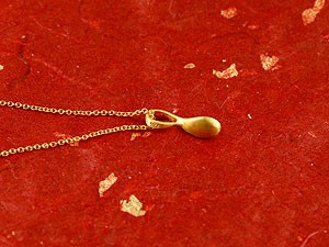 24金 ネックレス トップ レディース 純金 ベビー スプーン ゴールド 24K お守り ペンダントトップ 金 シンプル 出産祝い シンプル 送料無料 セール saleの画像