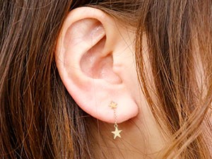 ピアス 18金 メンズ キャッチのいらないピアス 星 ゴールドk18 18k ロング シンプル キャッチナッシャー スパイラルピアス 宝石 送料無料｜atrus｜02