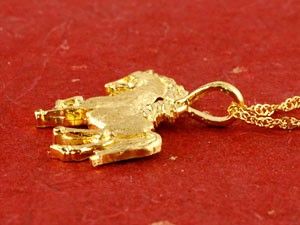 24金 ネックレス トップ 馬 純金 ホース ペンダントトップ 金 ゴールド 24k シンプル おしゃれ 人気 男女兼用 送料無料 セール saleの画像