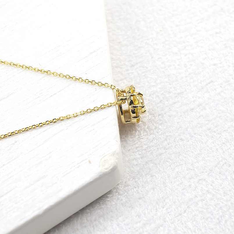 18金 ネックレス ペンダントトップ ライトイエローダイヤモンド イエローベリル 取り巻き レディース 18k ペンダント エレジャス あすつく 送料無料 saleの画像