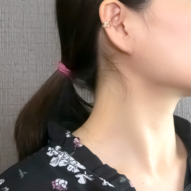 18金 イヤーカフ ダイヤモンド レディース イヤークリップ 片耳用 イヤカフ イヤリング 透かし イエローゴールドk18 エレジャス 送料無料 セール saleの画像