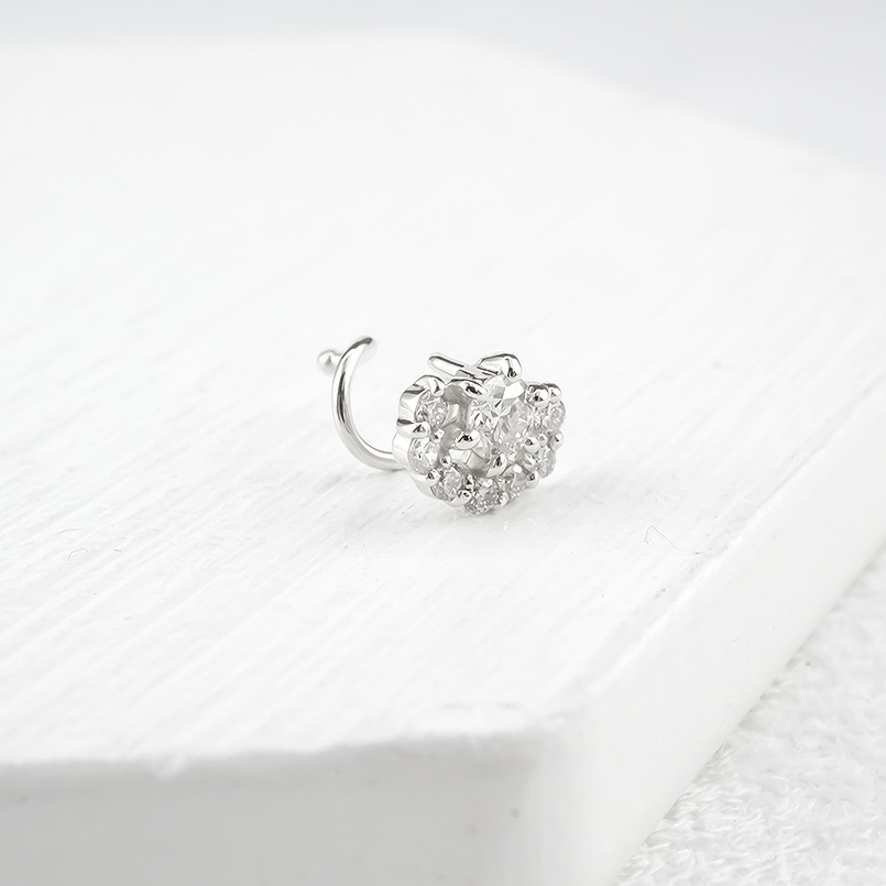 プラチナ ピアス ダイヤモンド 片耳 キャッチのいらないピアス pt900 キャッチナッシャー つけっぱなし 簡単装着 ダイヤ ハーフヘイロー 送料無料 セール saleの画像