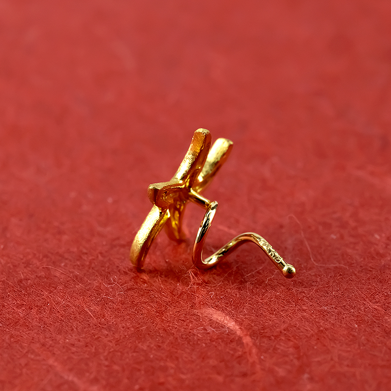 24金 ピアス 純金 片耳ピアス ヒトデ キャッチのいらないピアス イエローゴールドk18 18金 地金 キャッチナッシャー 簡単装着 マリン 送料無料 saleの画像