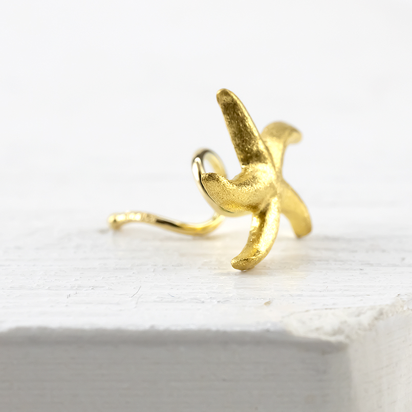 24金 ピアス 純金 片耳ピアス ヒトデ キャッチのいらないピアス イエローゴールドk18 18金 地金 キャッチナッシャー 簡単装着 マリン 送料無料 saleの画像