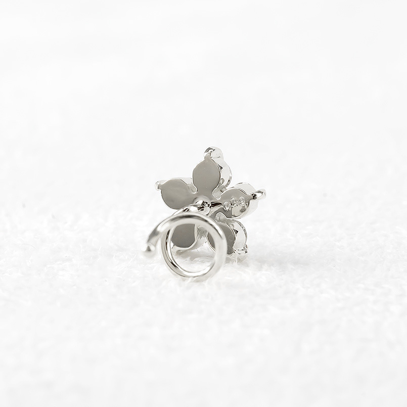 プラチナ 片耳ピアス ダイヤモンド 0.19ct 花 キャッチのいらないピアス レディース pt900 キャッチナッシャー つけっぱなし あすつく 送料無料 saleの画像