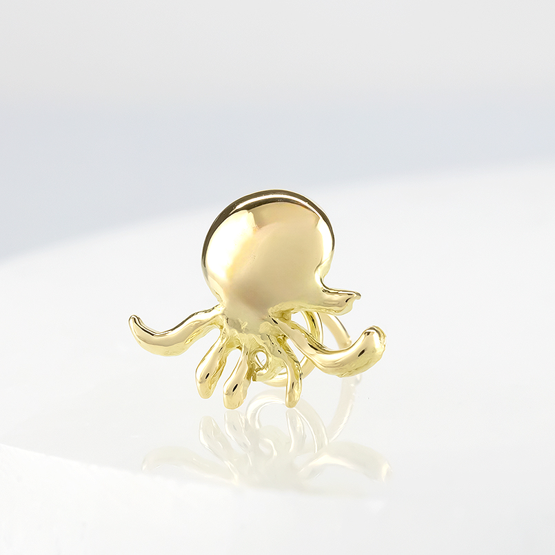 18金 片耳ピアス オクトパス タコ キャッチのいらないピアス レディース ゴールド イエローゴールドk18 キャッチナッシャー 地金 マリン つけっぱなし 送料無料の画像